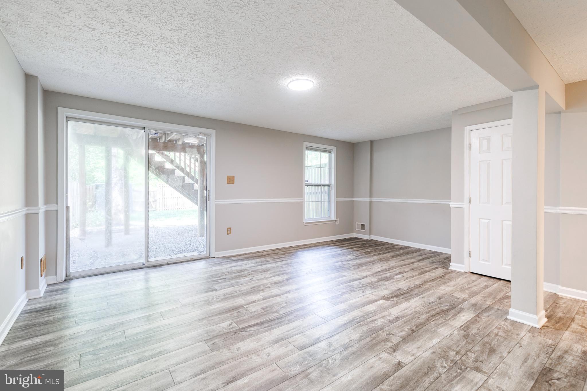 PARKVIEW TRAIL - Residential