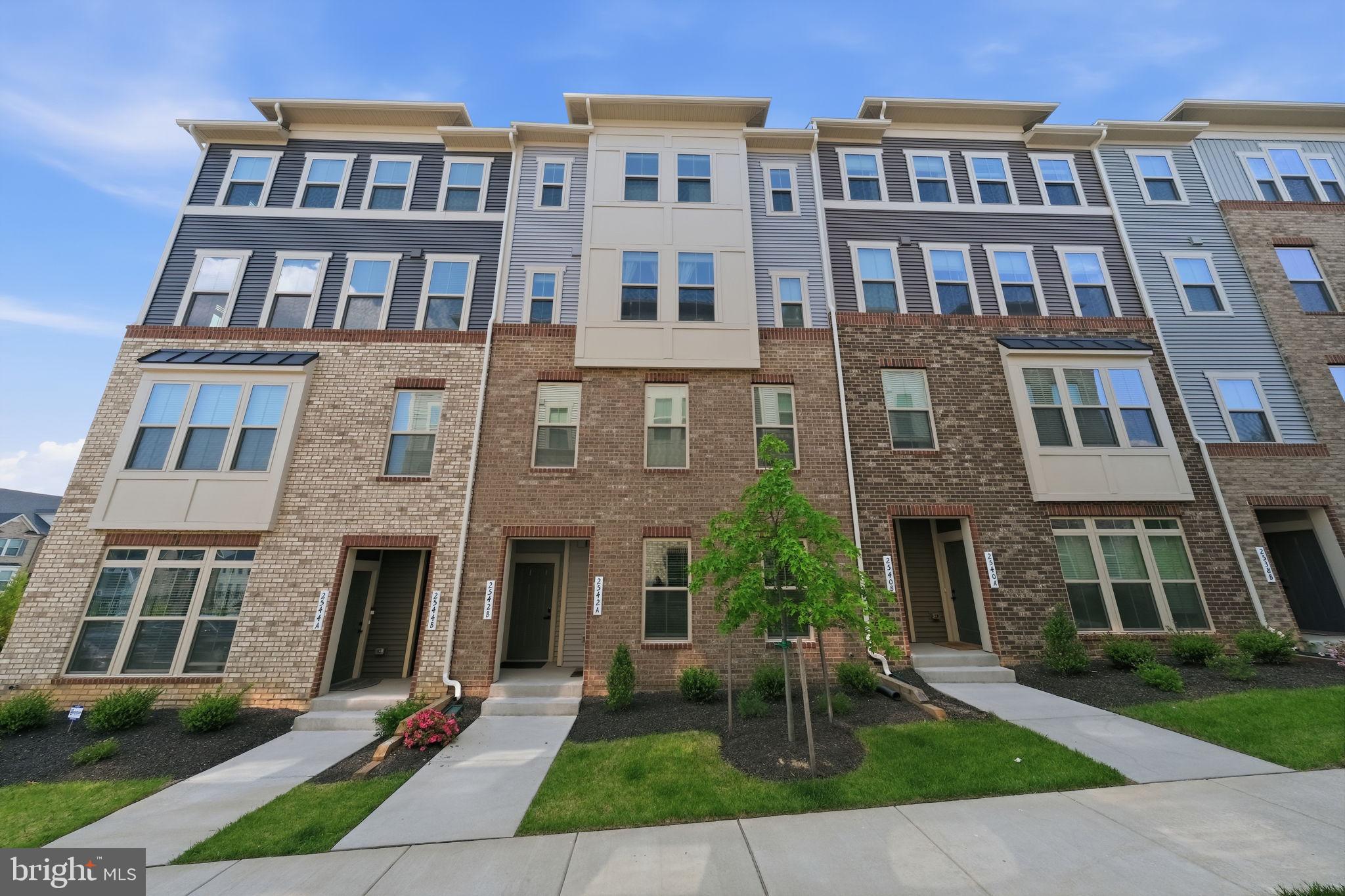 TURF VALLEY - Residential