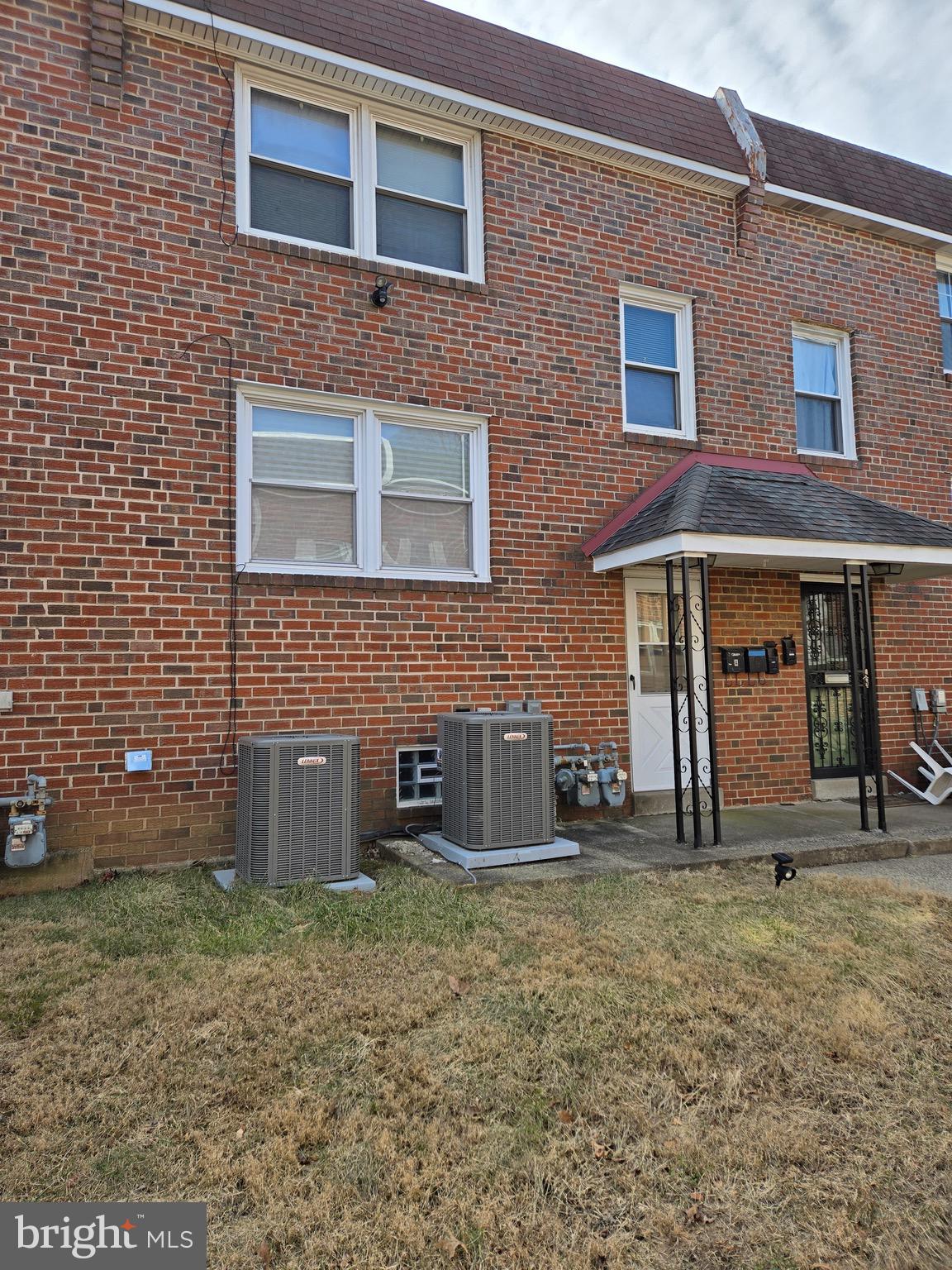 LANSDOWNE - Residential Lease