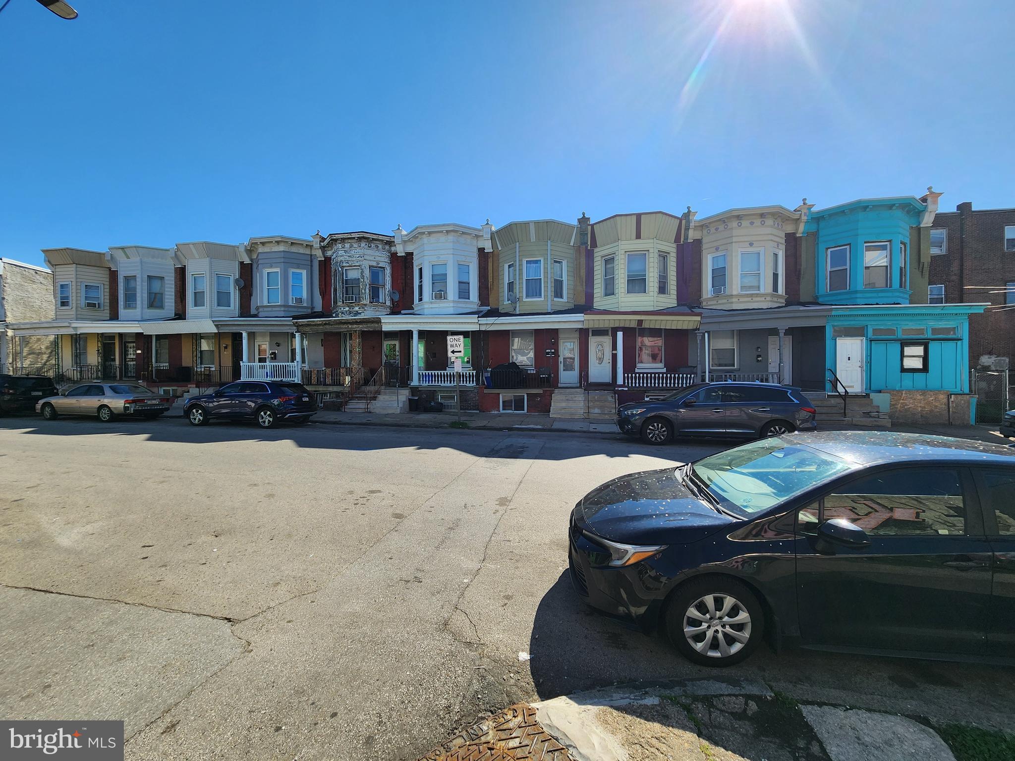 STRAWBERRY MANSION - Land