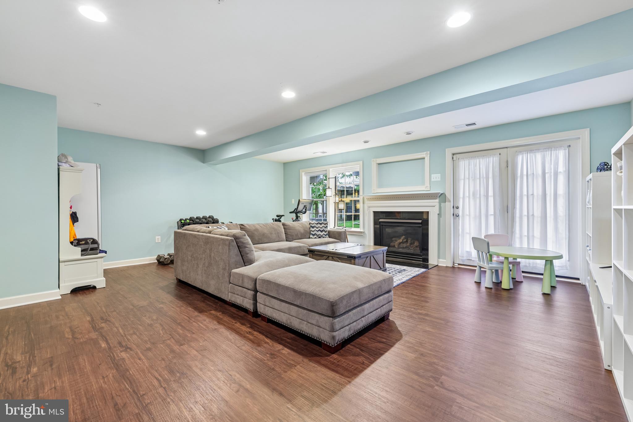 WAVERLY WOODS - Residential