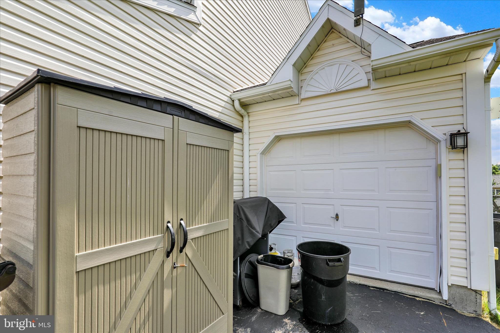ROSECLIFF POINT - Residential
