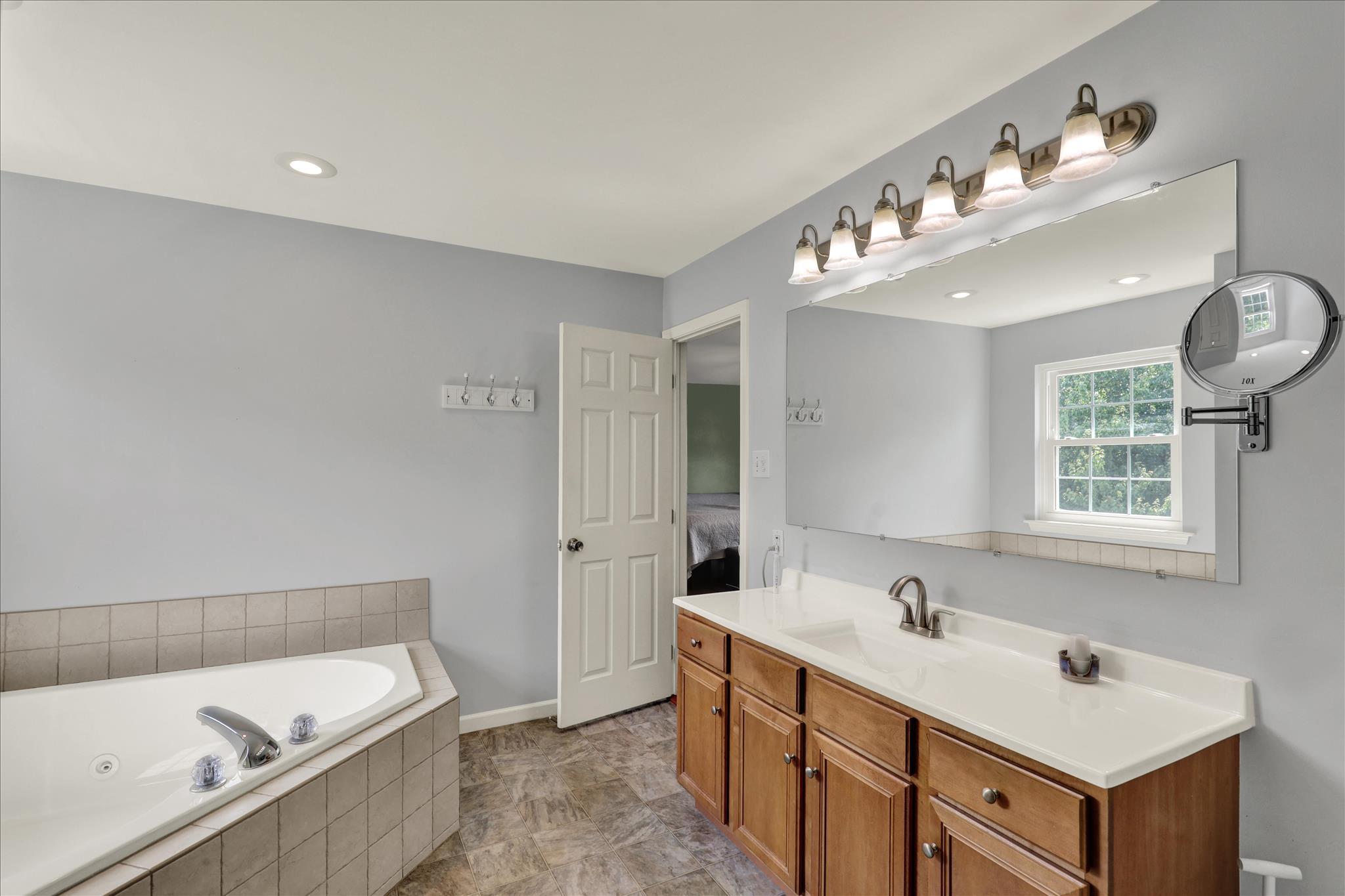 ROSECLIFF POINT - Residential