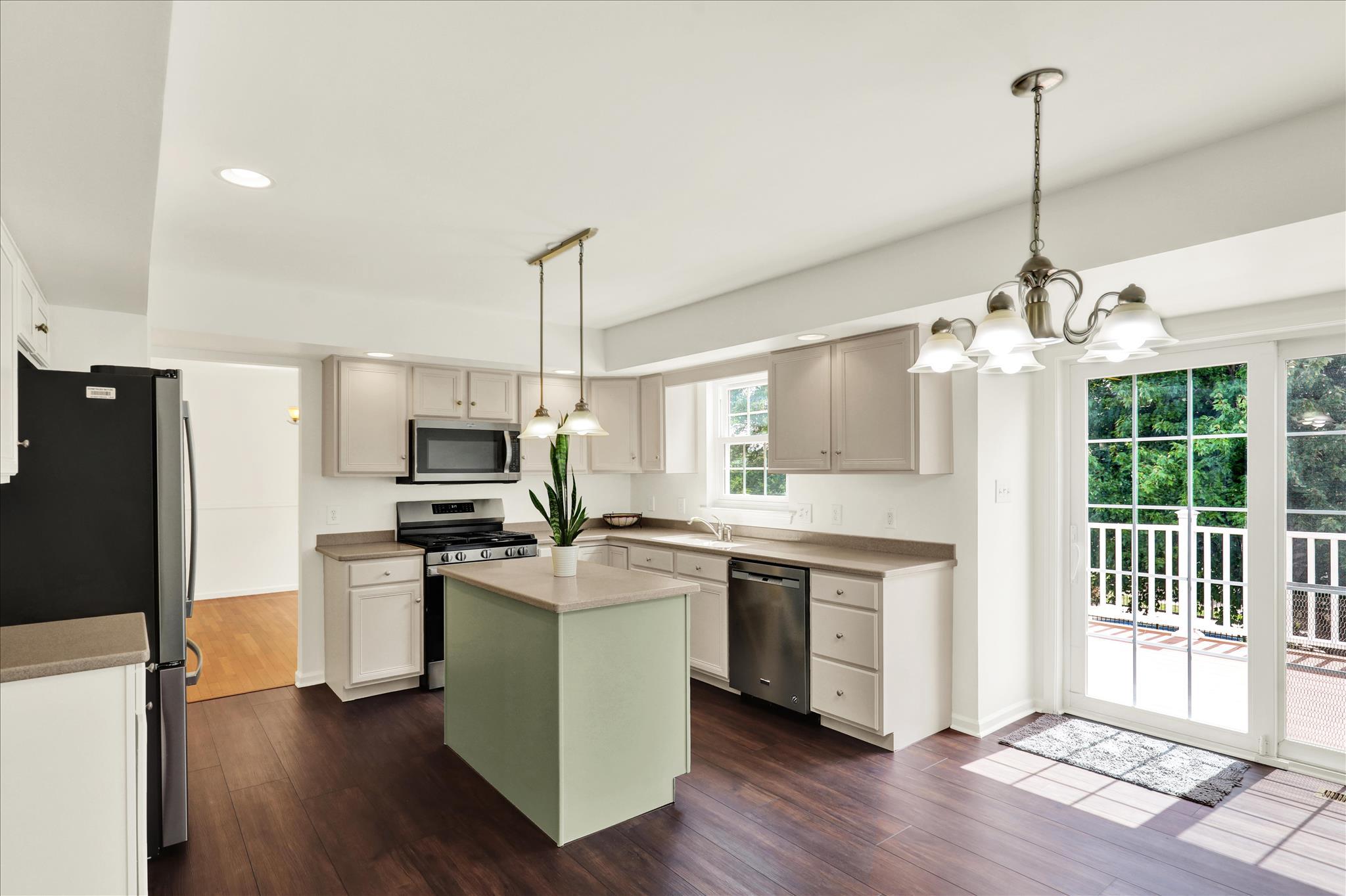 ROSECLIFF POINT - Residential