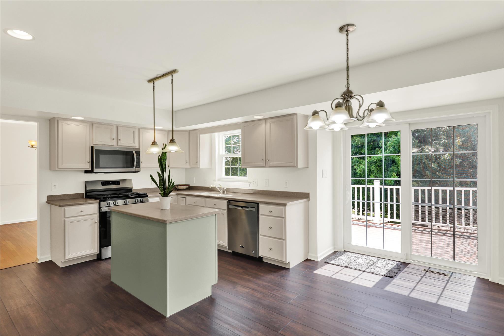 ROSECLIFF POINT - Residential