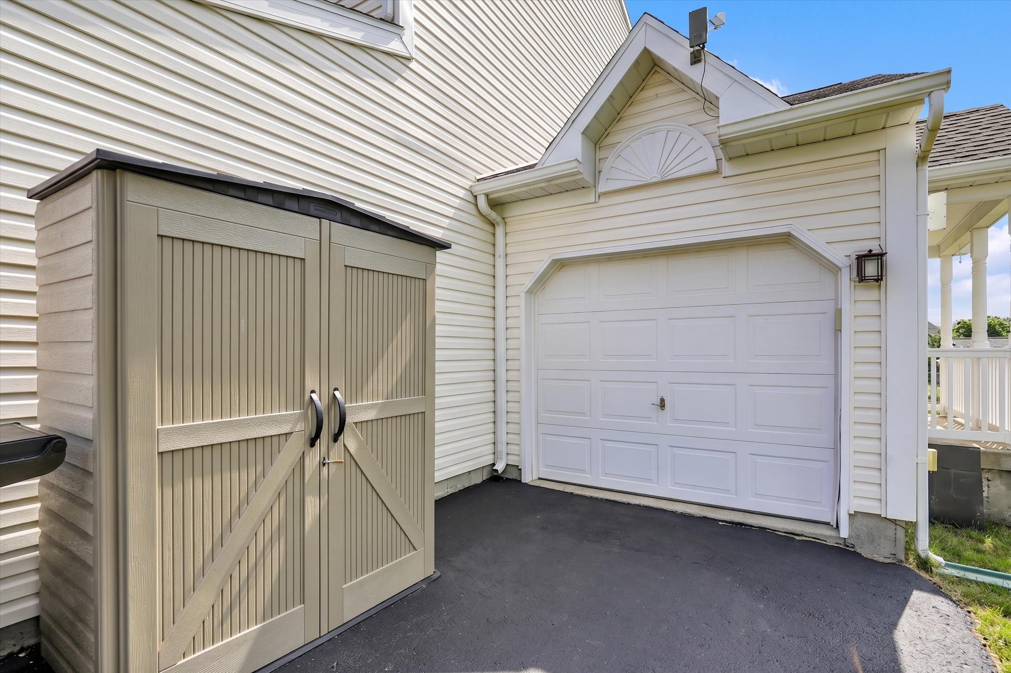 ROSECLIFF POINT - Residential