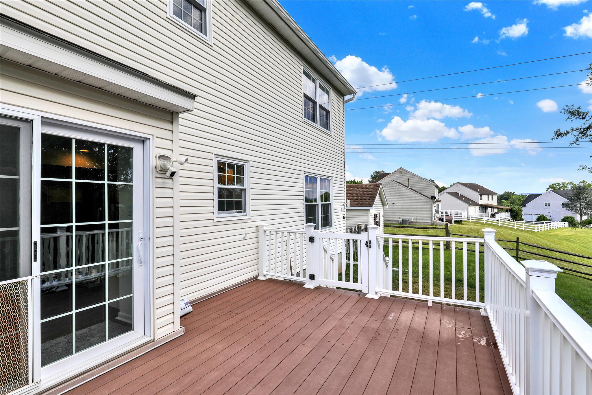ROSECLIFF POINT - Residential