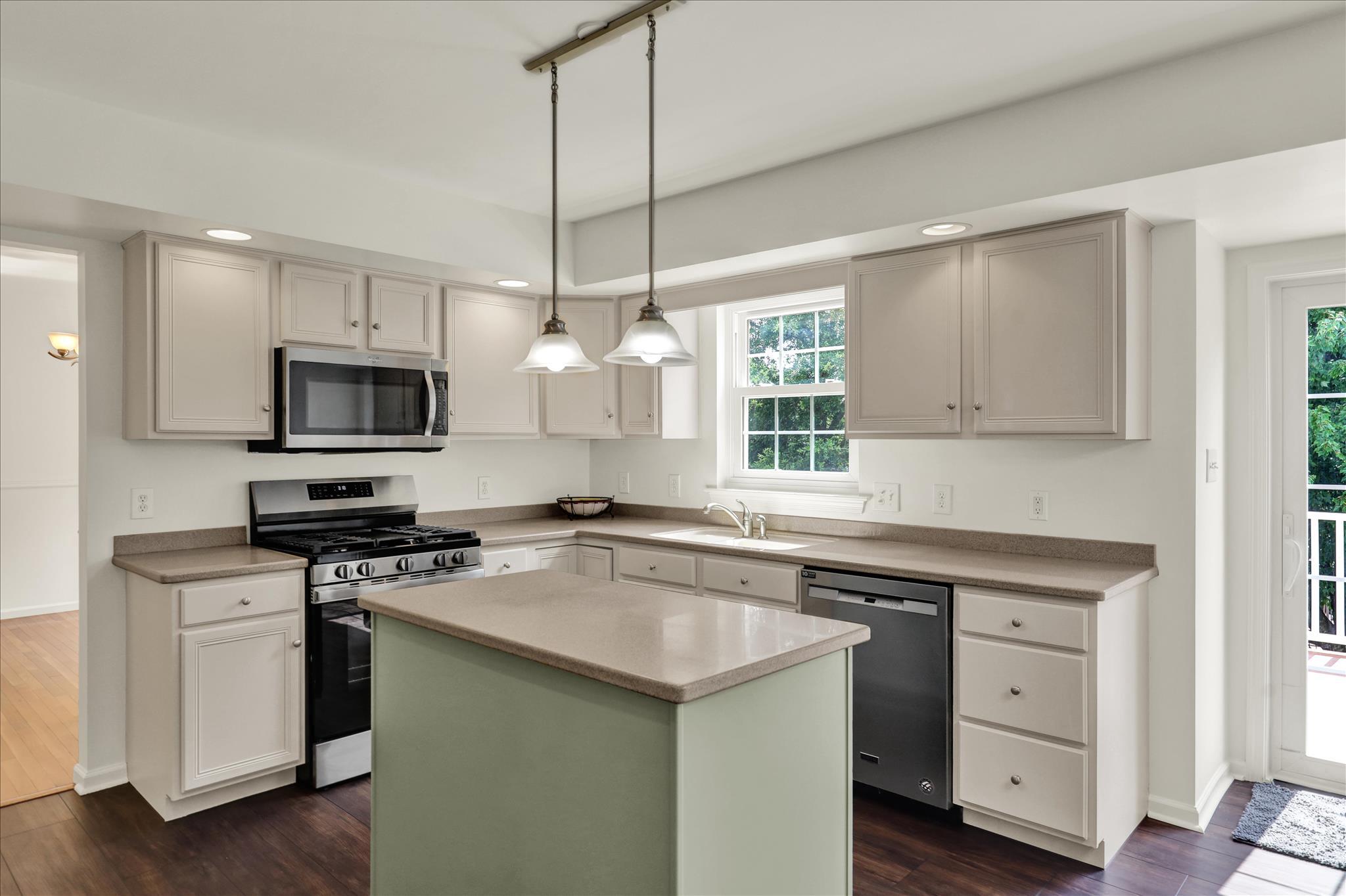 ROSECLIFF POINT - Residential