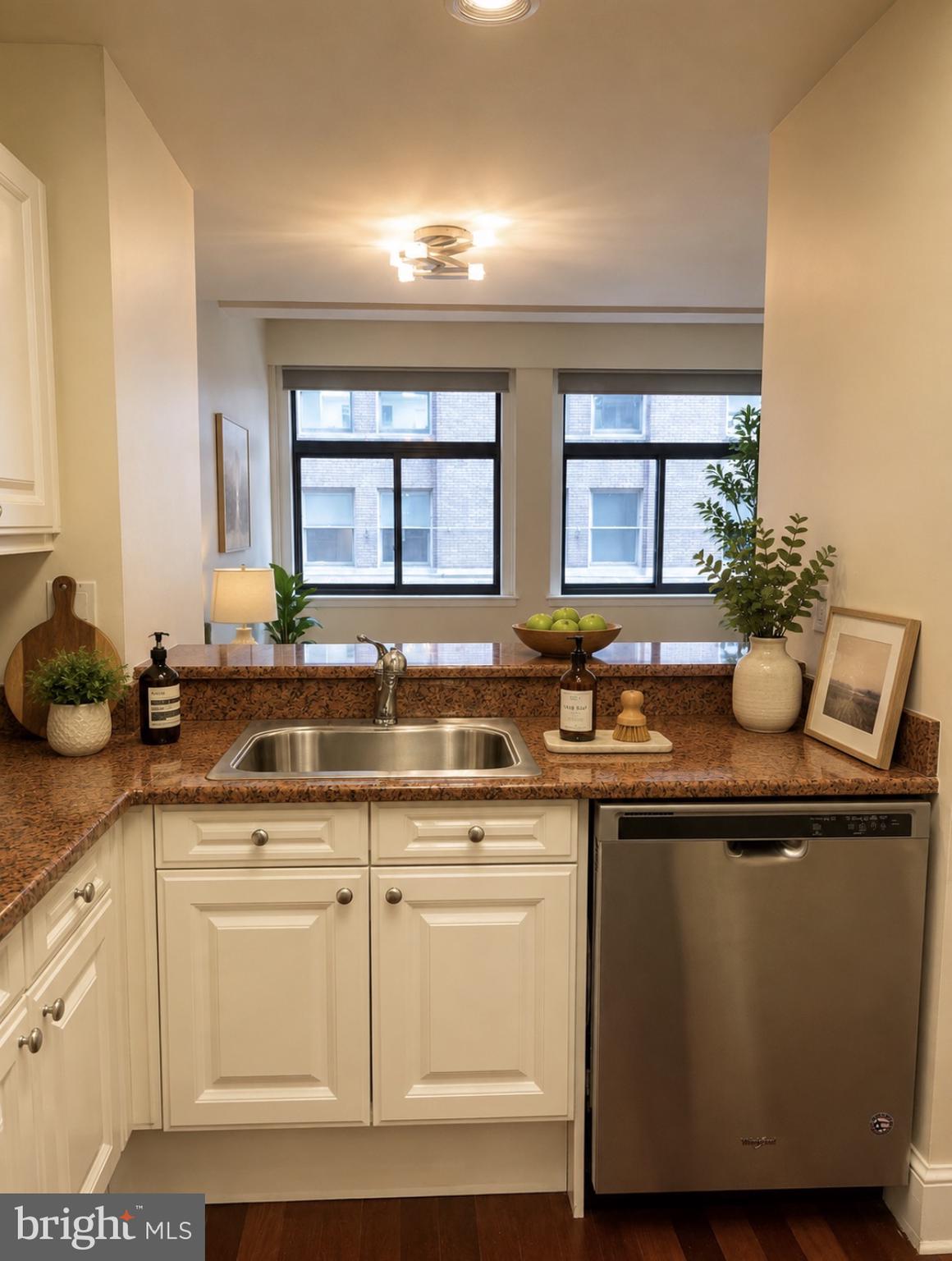 CENTER CITY - Residential