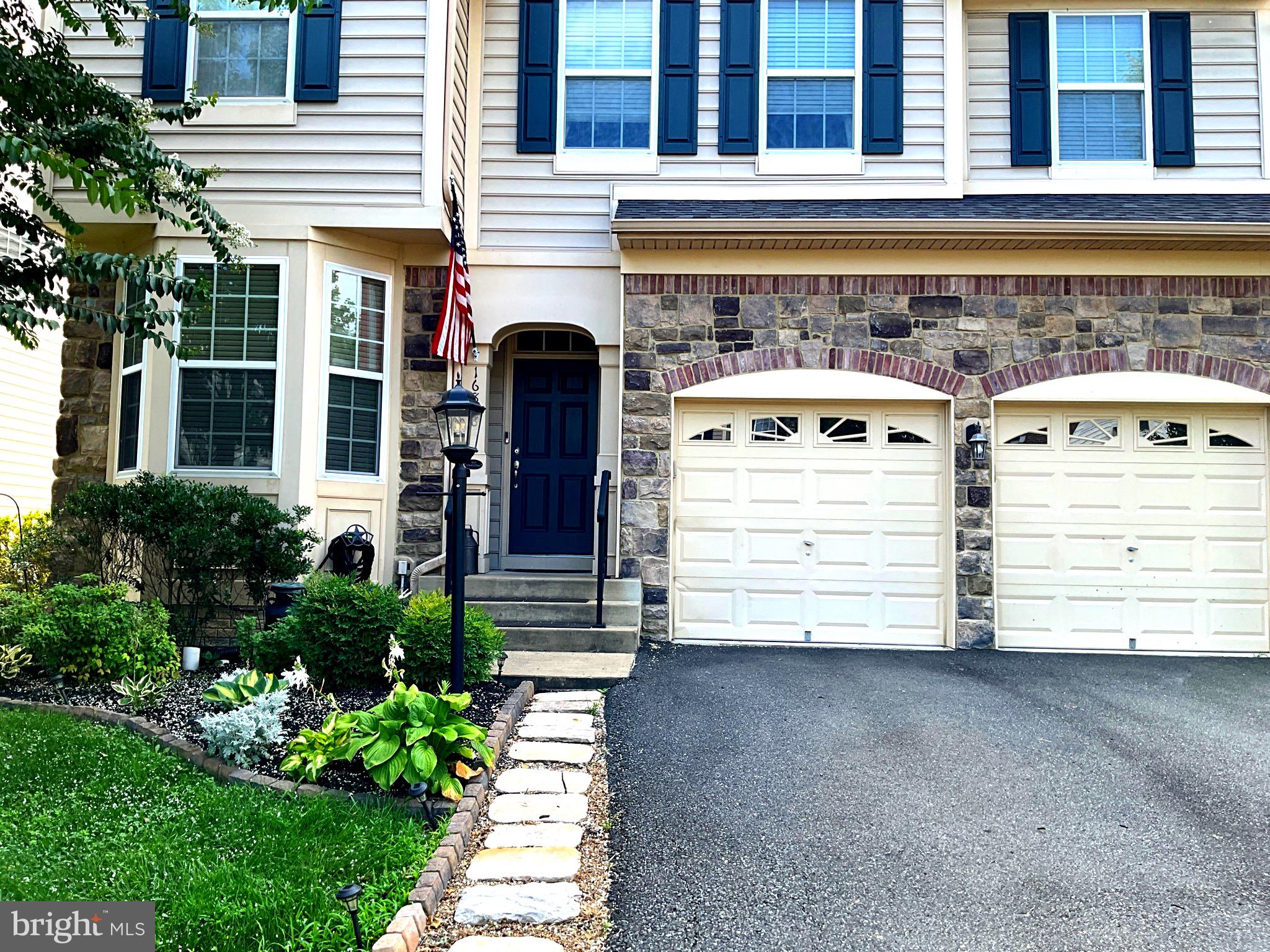 PORT POTOMAC - Residential