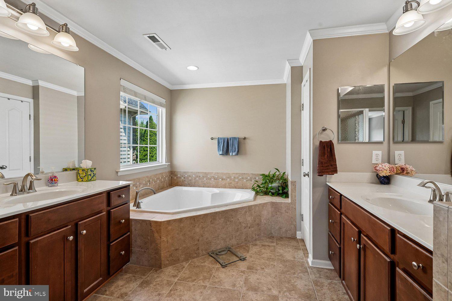 PORT POTOMAC - Residential