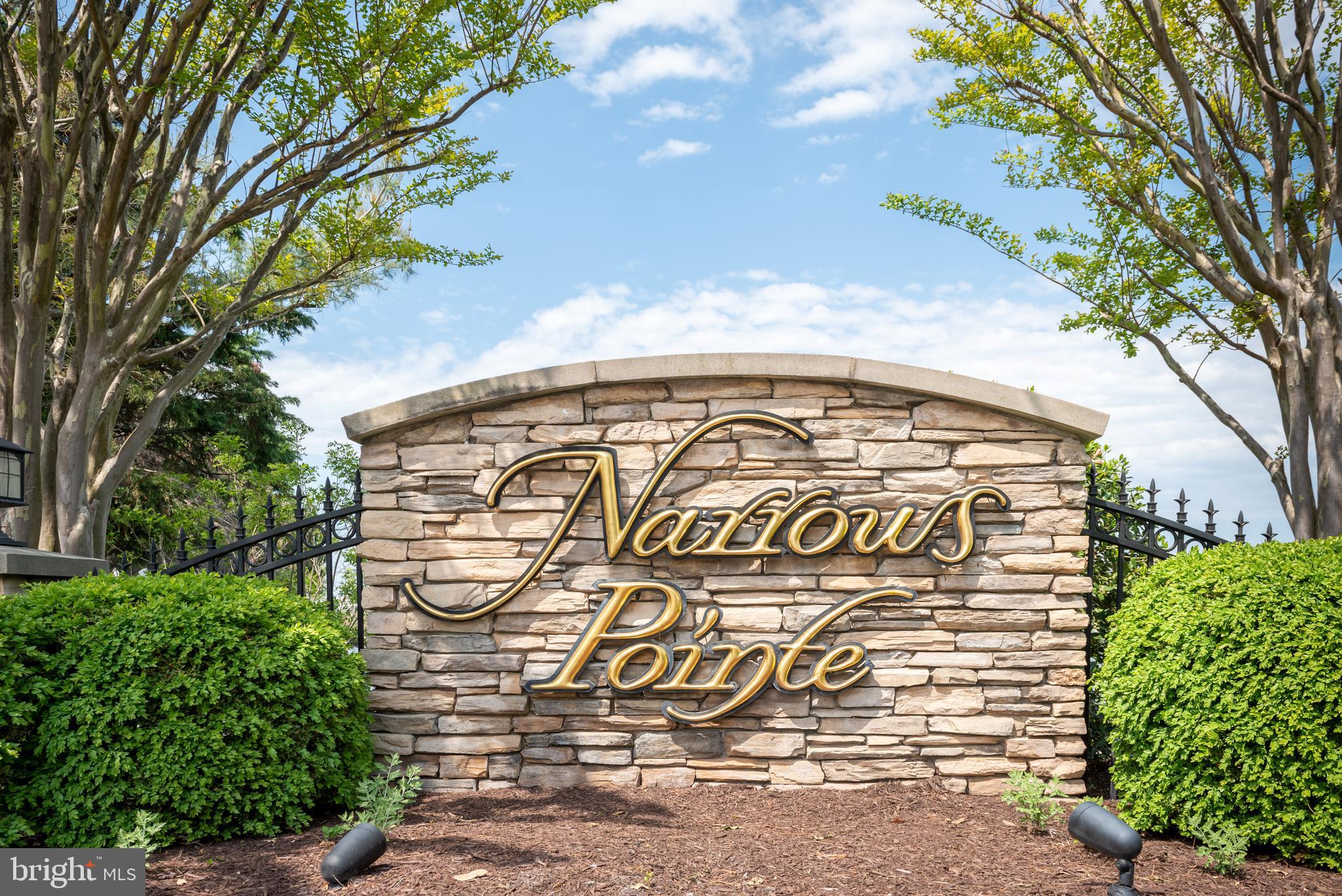 NARROWS POINTE - Residential