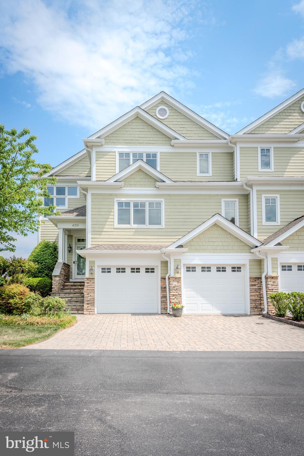 NARROWS POINTE - Residential
