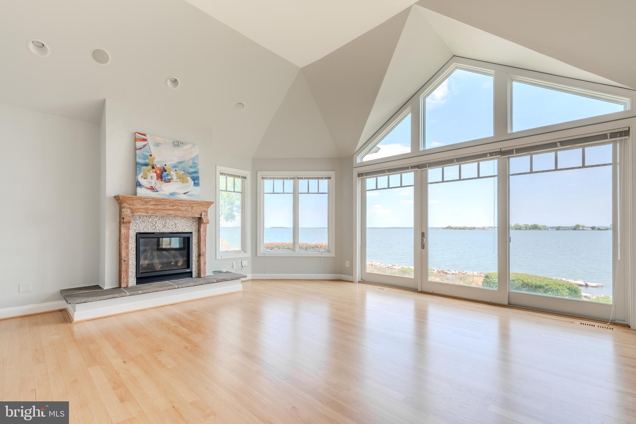 NARROWS POINTE - Residential