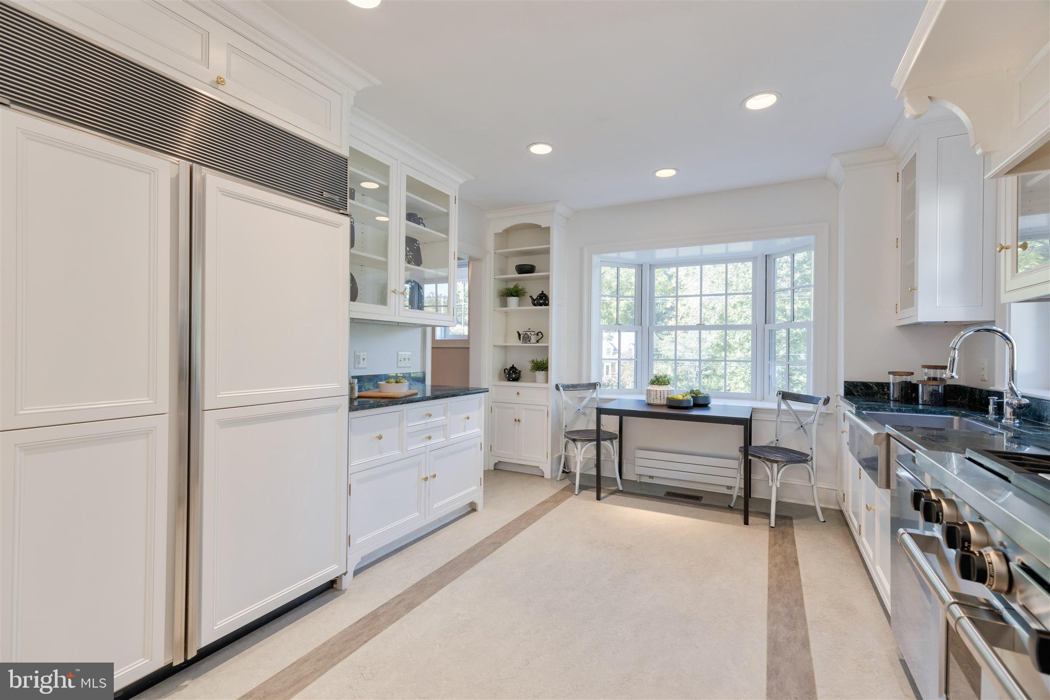 COUNTRY ACRES - Residential