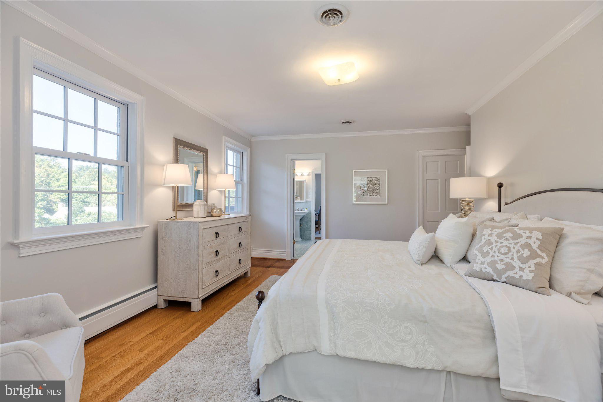 COUNTRY ACRES - Residential