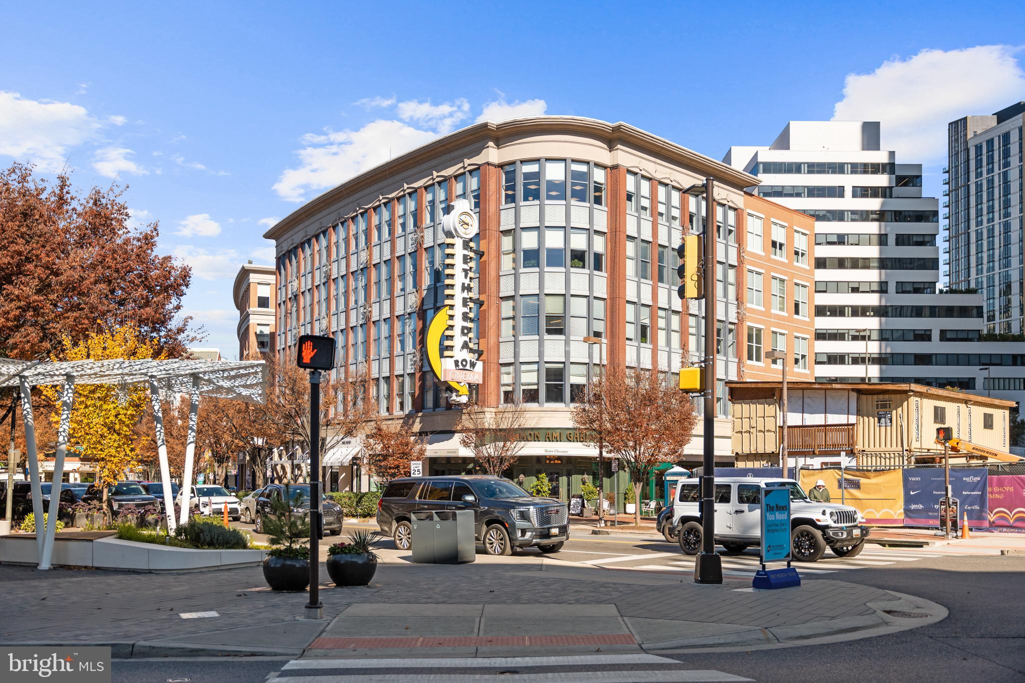 CRESCENT PLAZA - Residential
