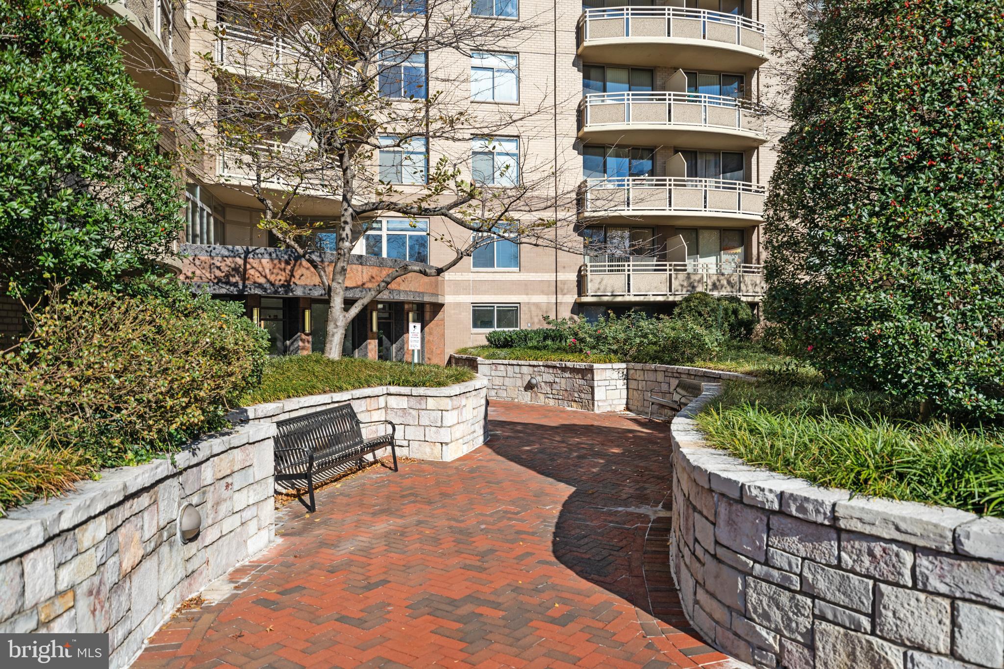 CRESCENT PLAZA - Residential