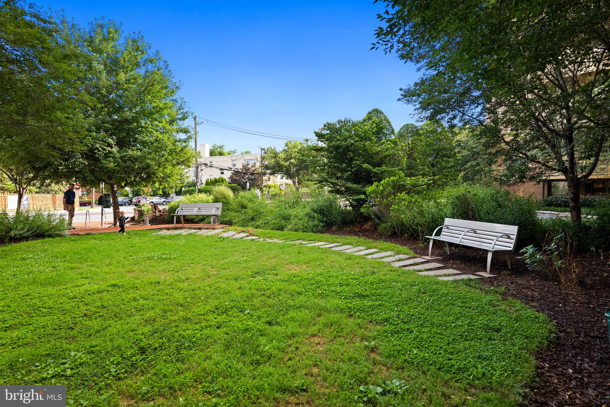 CRESCENT PLAZA - Residential