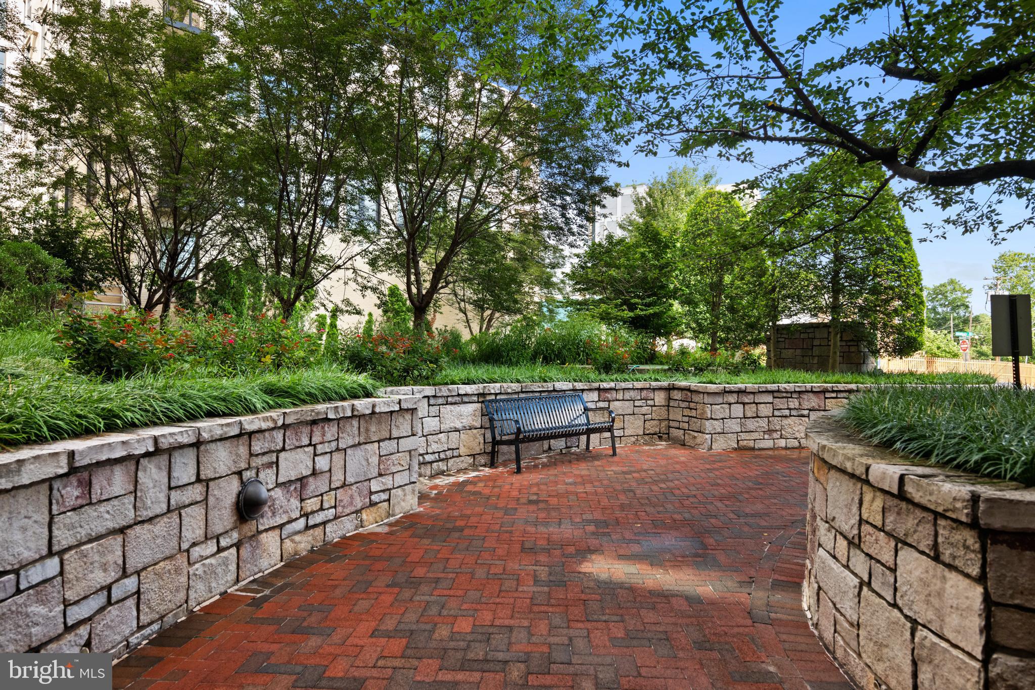 CRESCENT PLAZA - Residential