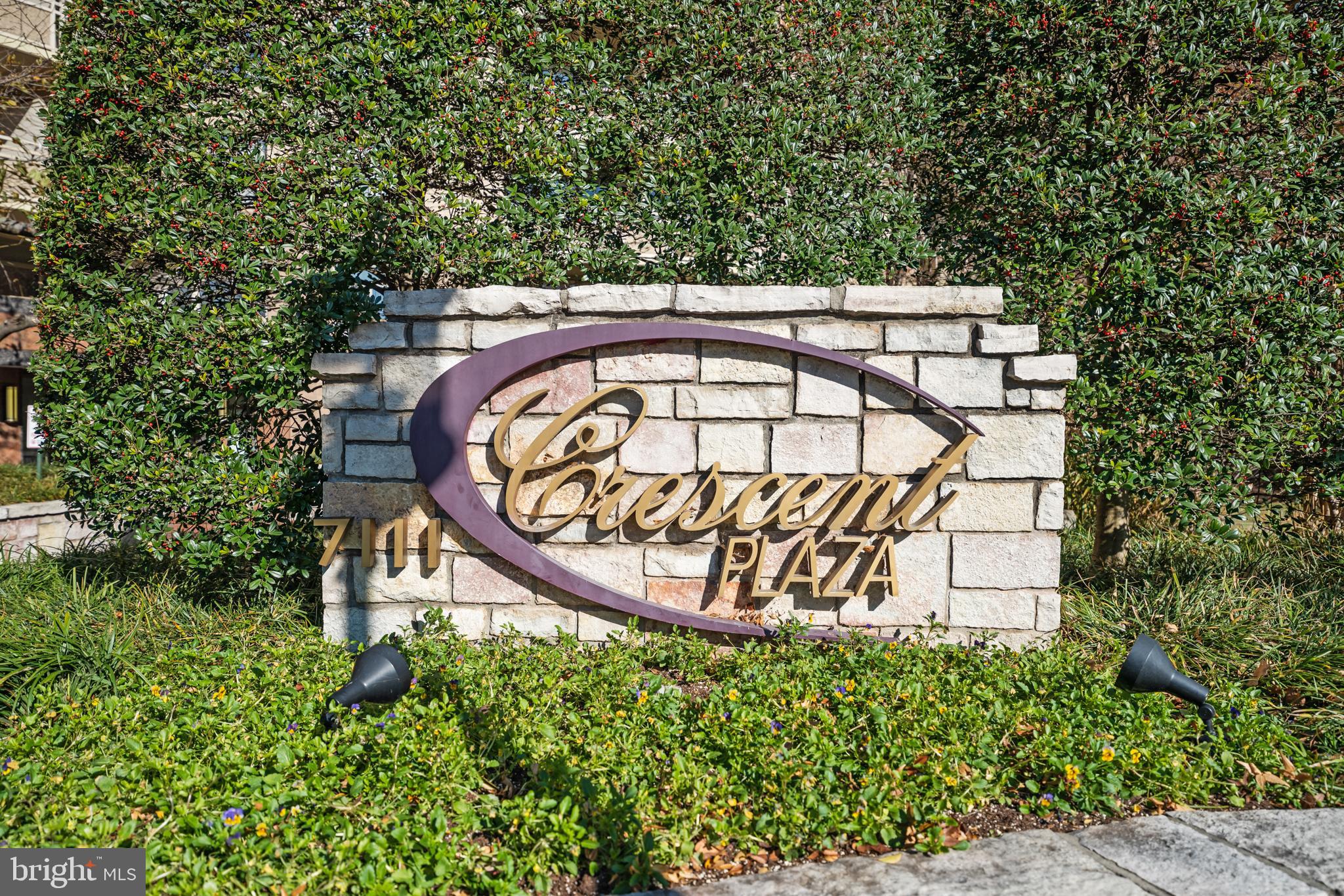 CRESCENT PLAZA - Residential