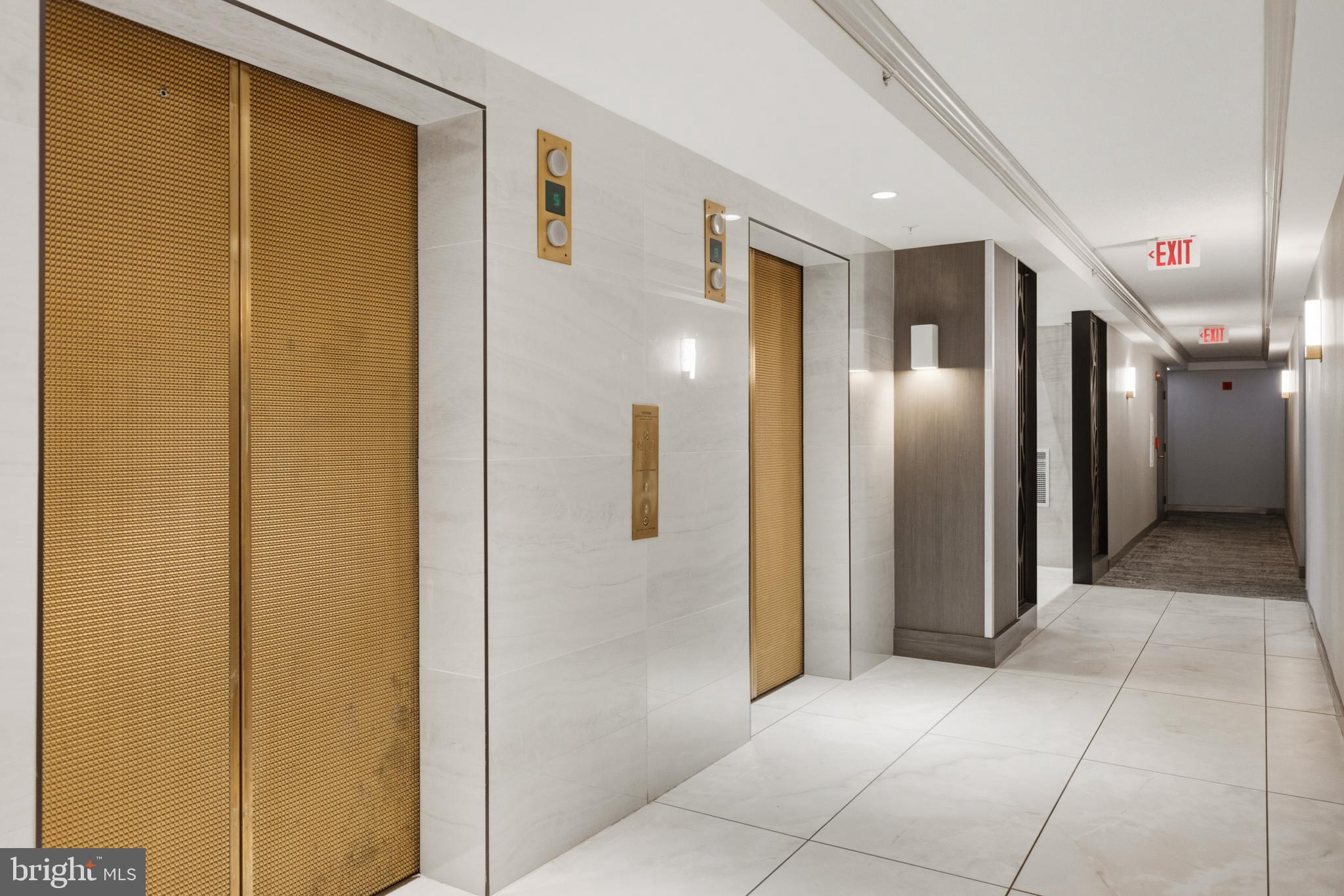 CRESCENT PLAZA - Residential