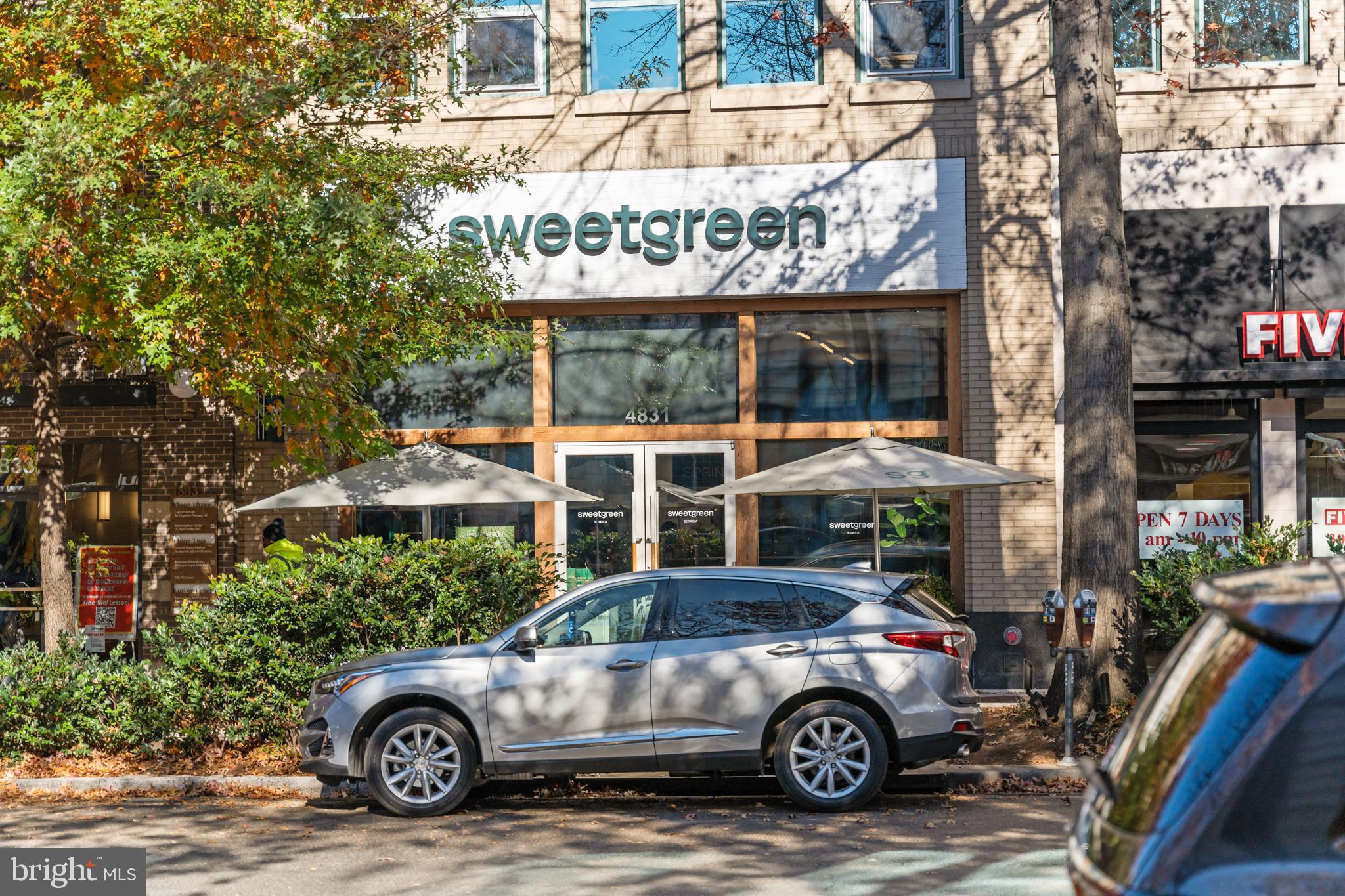 CRESCENT PLAZA - Residential