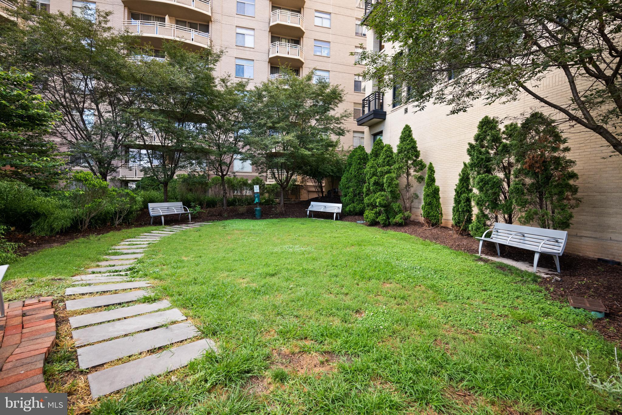 CRESCENT PLAZA - Residential
