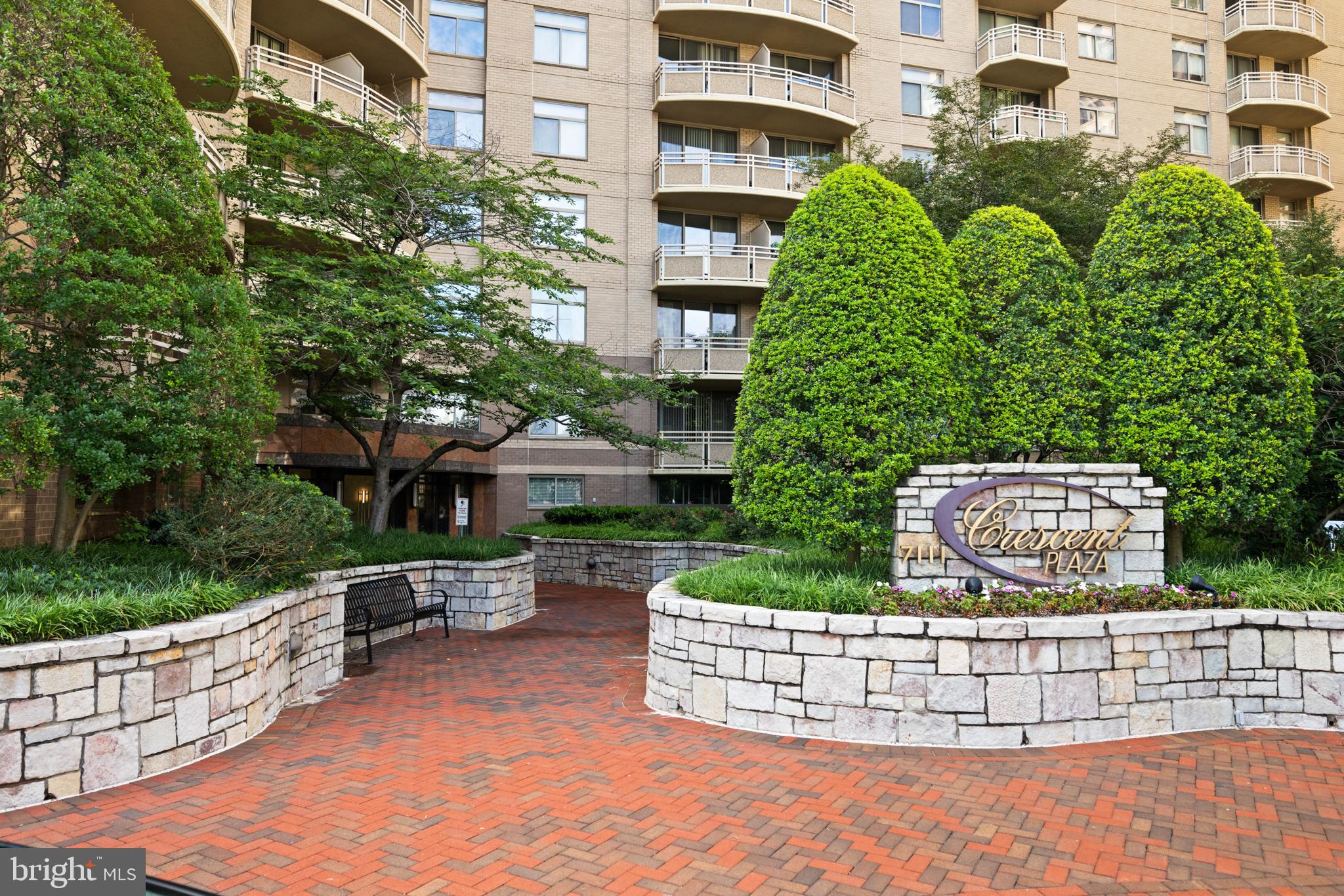 CRESCENT PLAZA - Residential