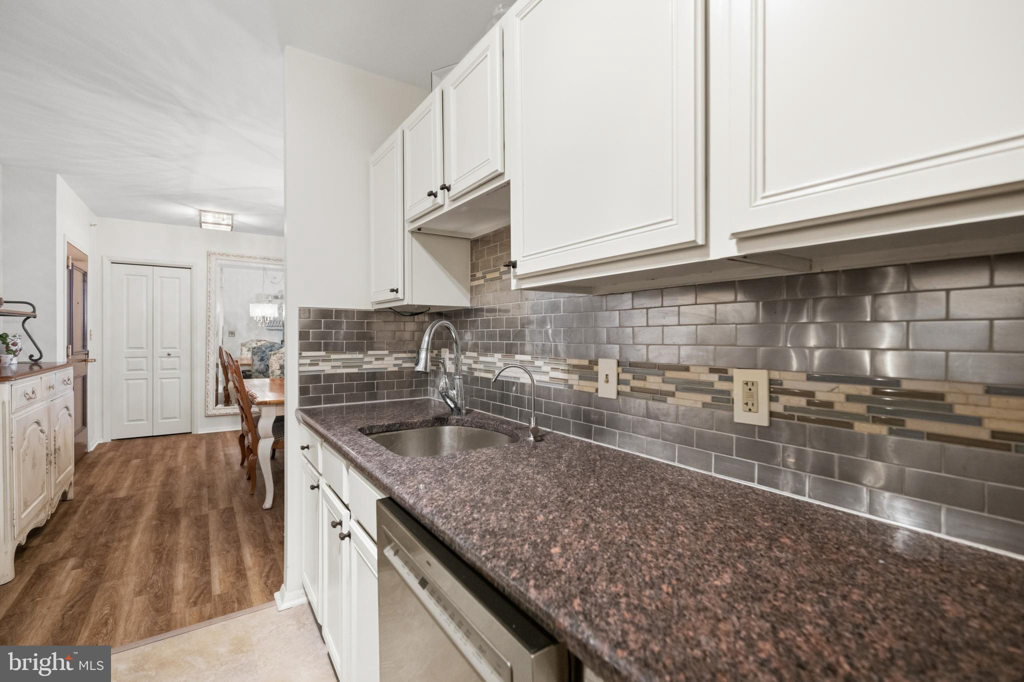 CRESCENT PLAZA - Residential