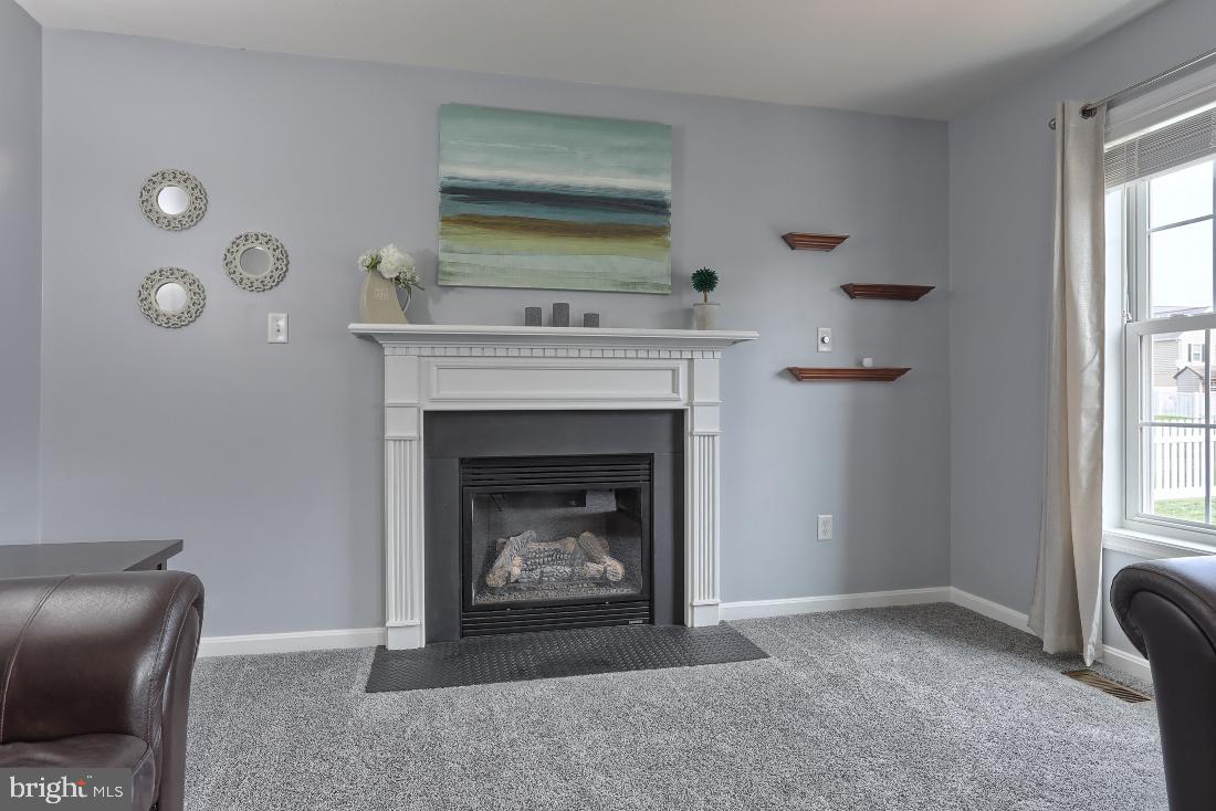 STONE KNOLL - Residential