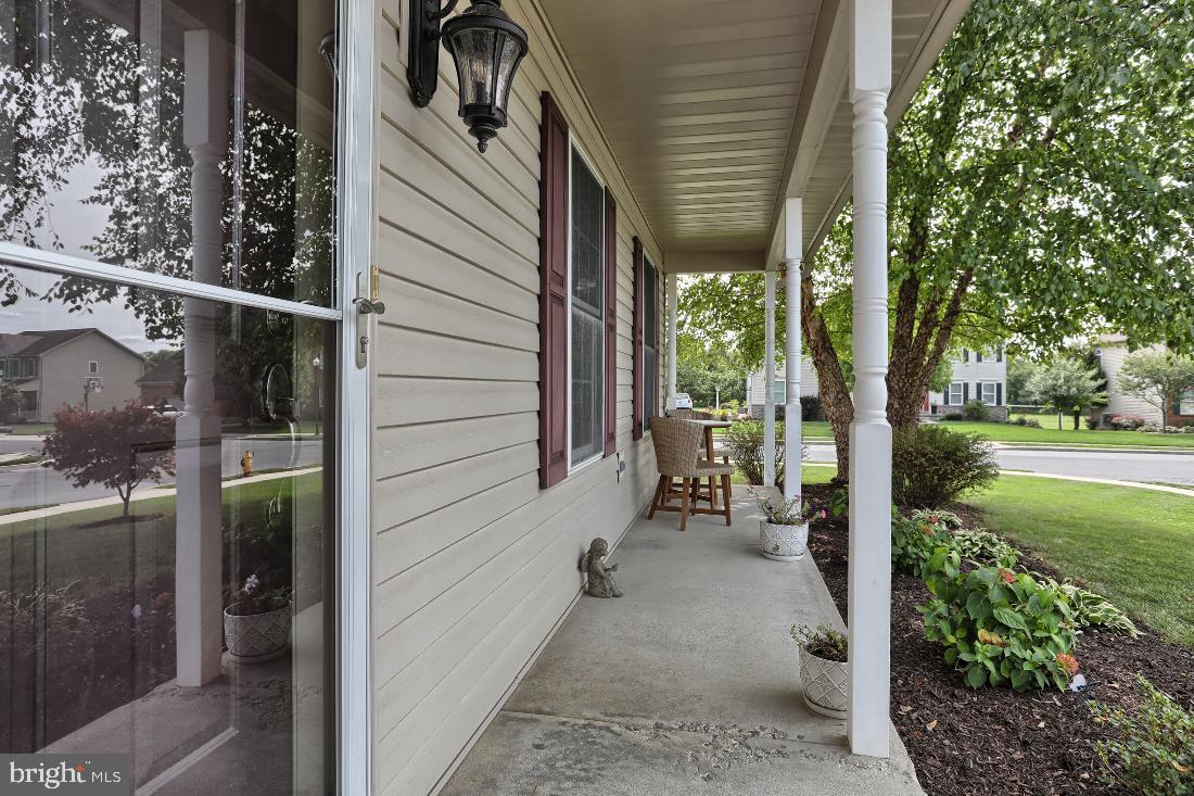 STONE KNOLL - Residential