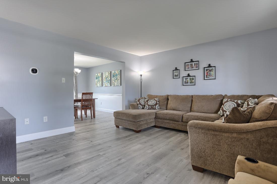 STONE KNOLL - Residential