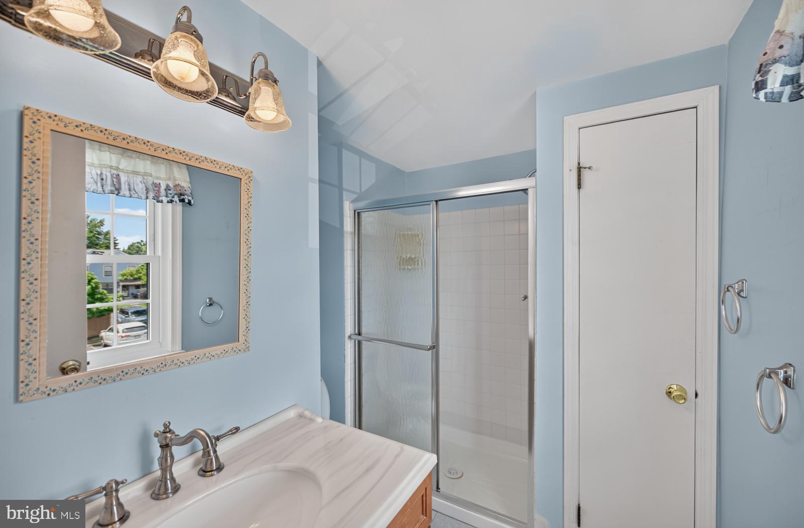 MONTGOMERY GLEN - Residential