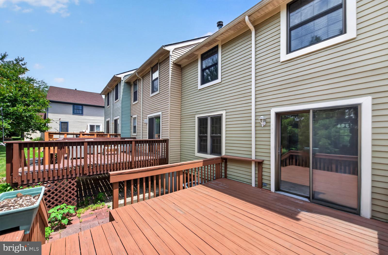 MONTGOMERY GLEN - Residential