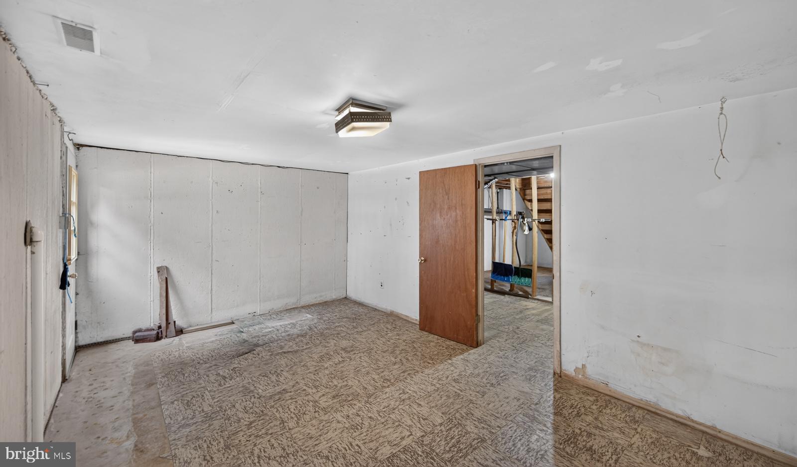 MONTGOMERY GLEN - Residential