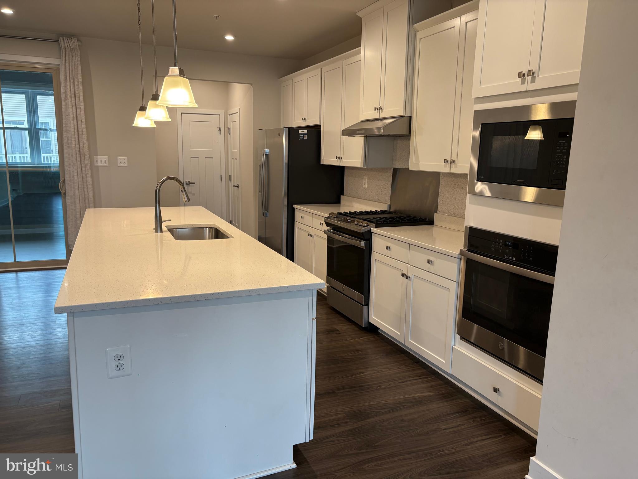 VILLAGES OF URBANA - Residential Lease