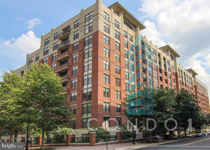 CLARENDON - Residential Lease
