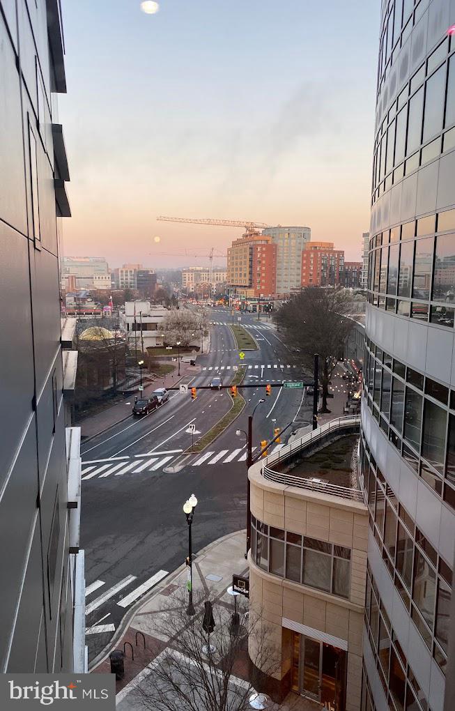 CLARENDON - Residential Lease