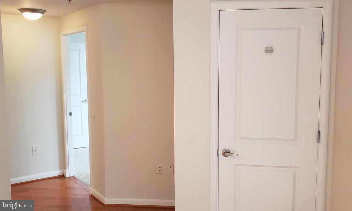 CLARENDON - Residential Lease