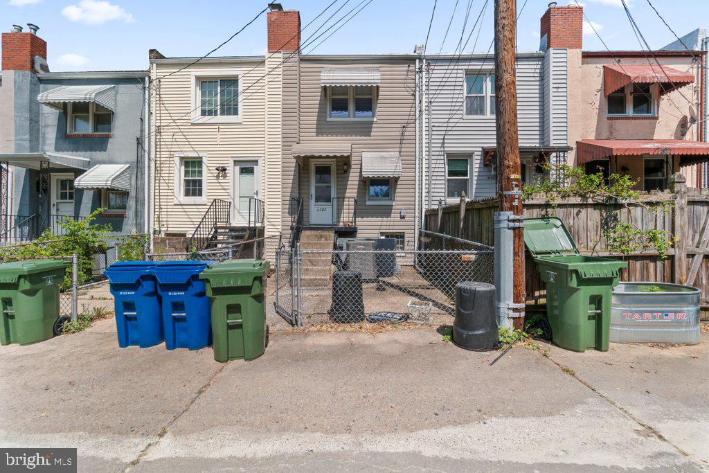 HAMPDEN HISTORIC DISTRICT - Residential