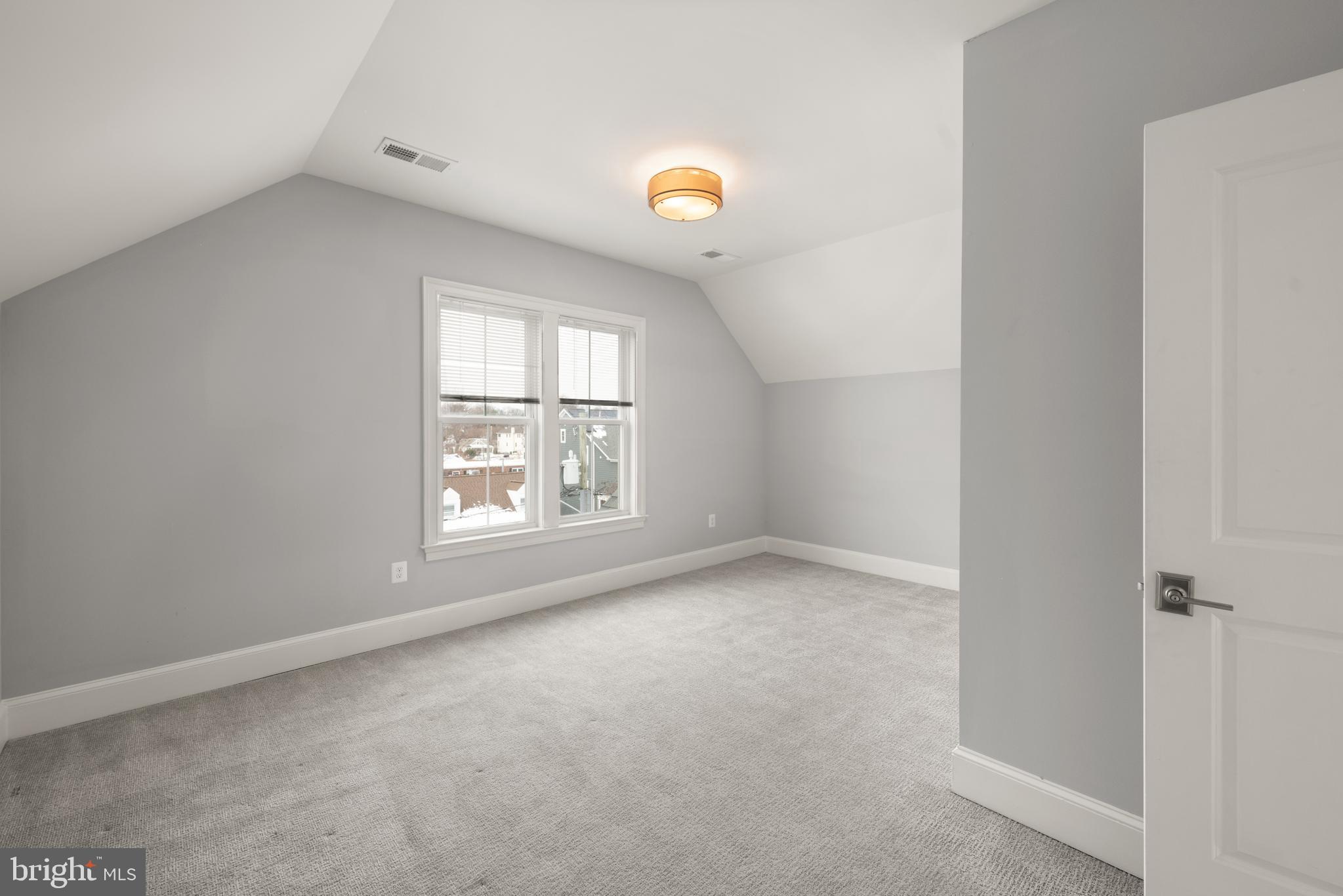 HIGHVIEW PARK - Residential
