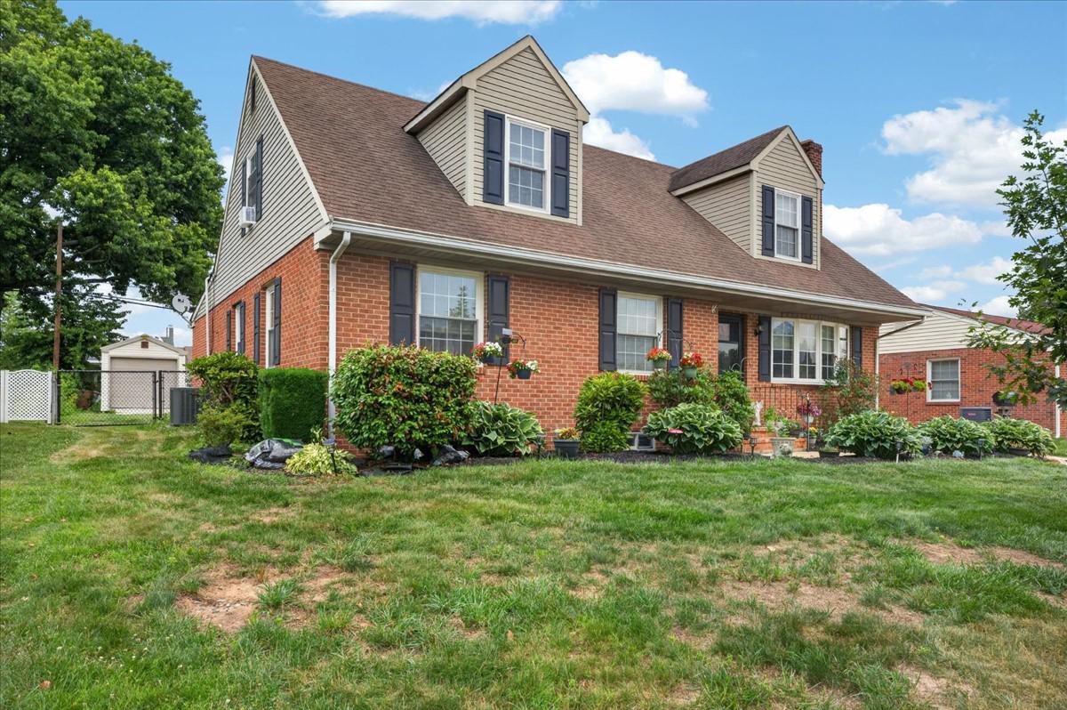VAN DYKE VILLAGE - Residential