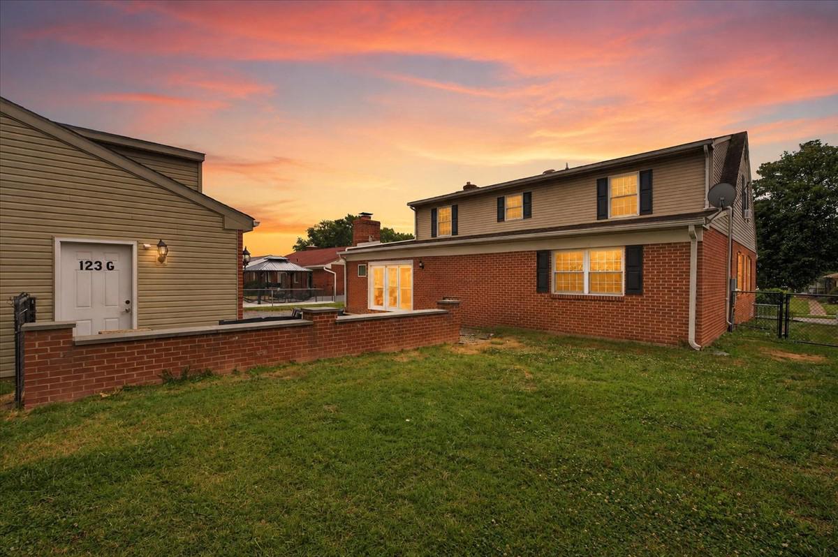 VAN DYKE VILLAGE - Residential