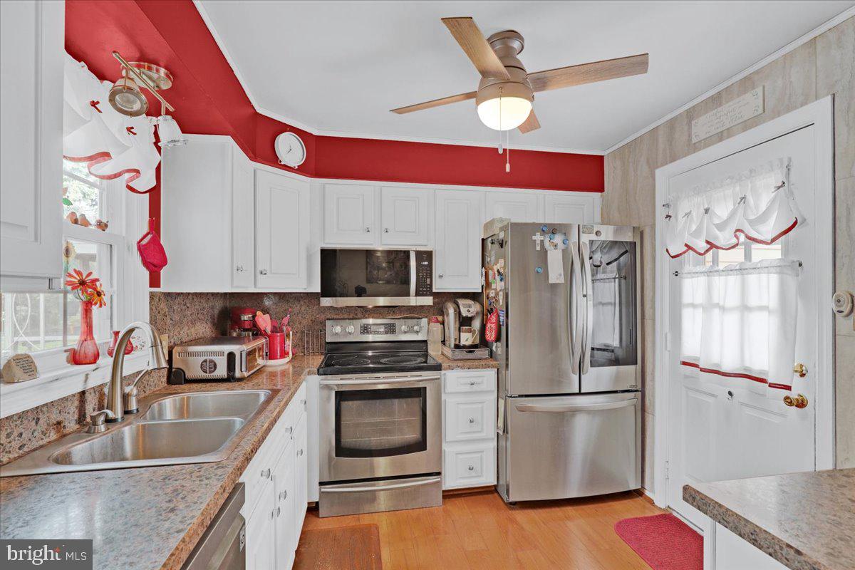 HEMPFIELD GREEN - Residential