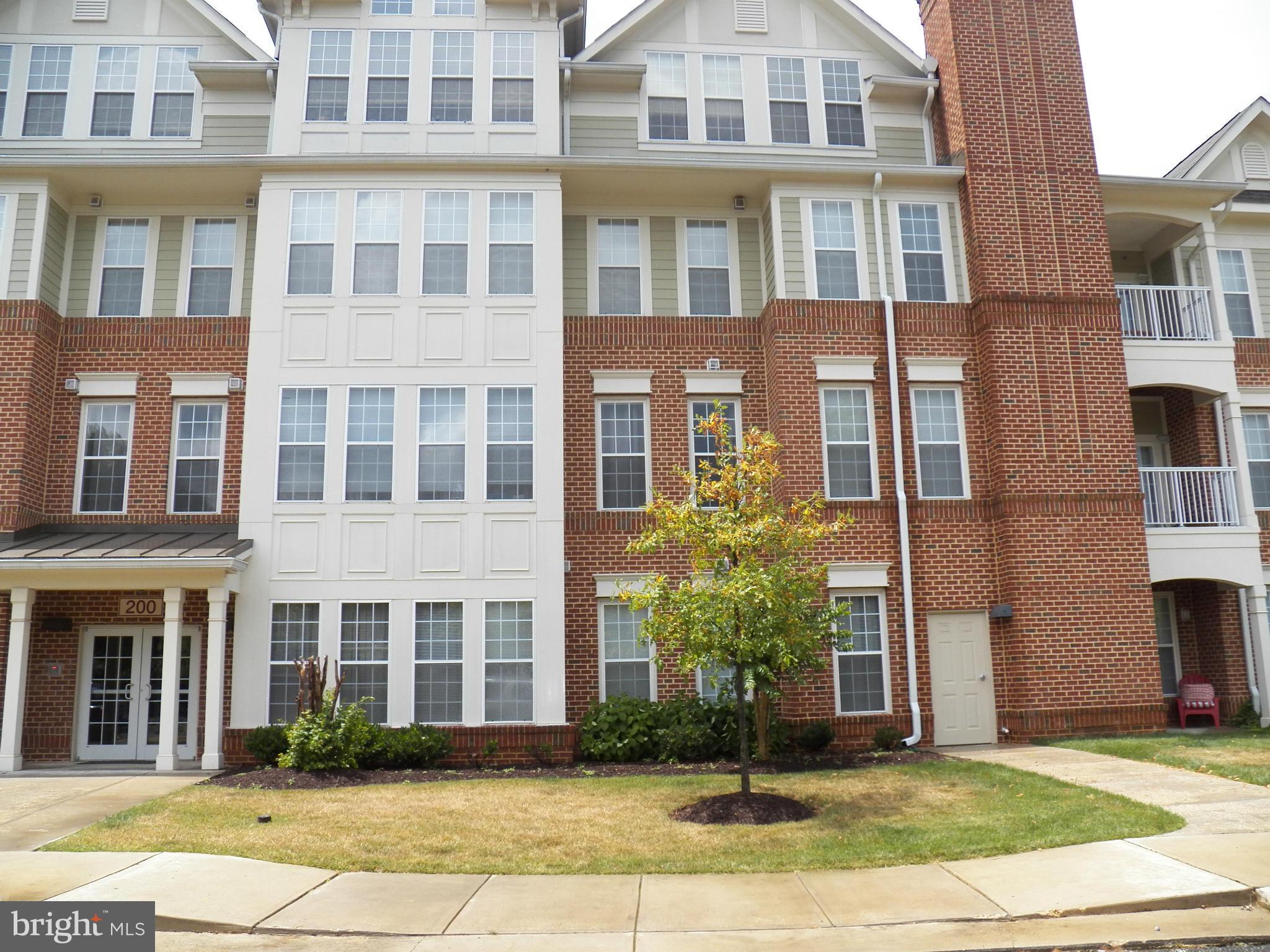 OPEN AND SPACIOUS FLOOR PLAN IN THIS BEAUTIFUL 2BR, 2BA UPSCALE CONDO IN DOWNTOWN LA PLATA*ONLY 7 YRS OLD*KITCHEN W/GRANITE COUNTERS AND STAINLESS APPLIANCES*FRONT LOAD WASHER & DRYER*FIREPLACE*DECK OFF LR*1 CAR PRIVATE ATTACHED GARAGE*PRIVATE STORAGE AREA*ELECTRONICALLY SECURE BUILDING*POOL ,CLUBHOUSE AND EXERCISE RM*WALK DISTANCE TO RESTAURANTS AND SHOPPING*ALL THE AMENITIES YOU ARE LOOKING FOR!