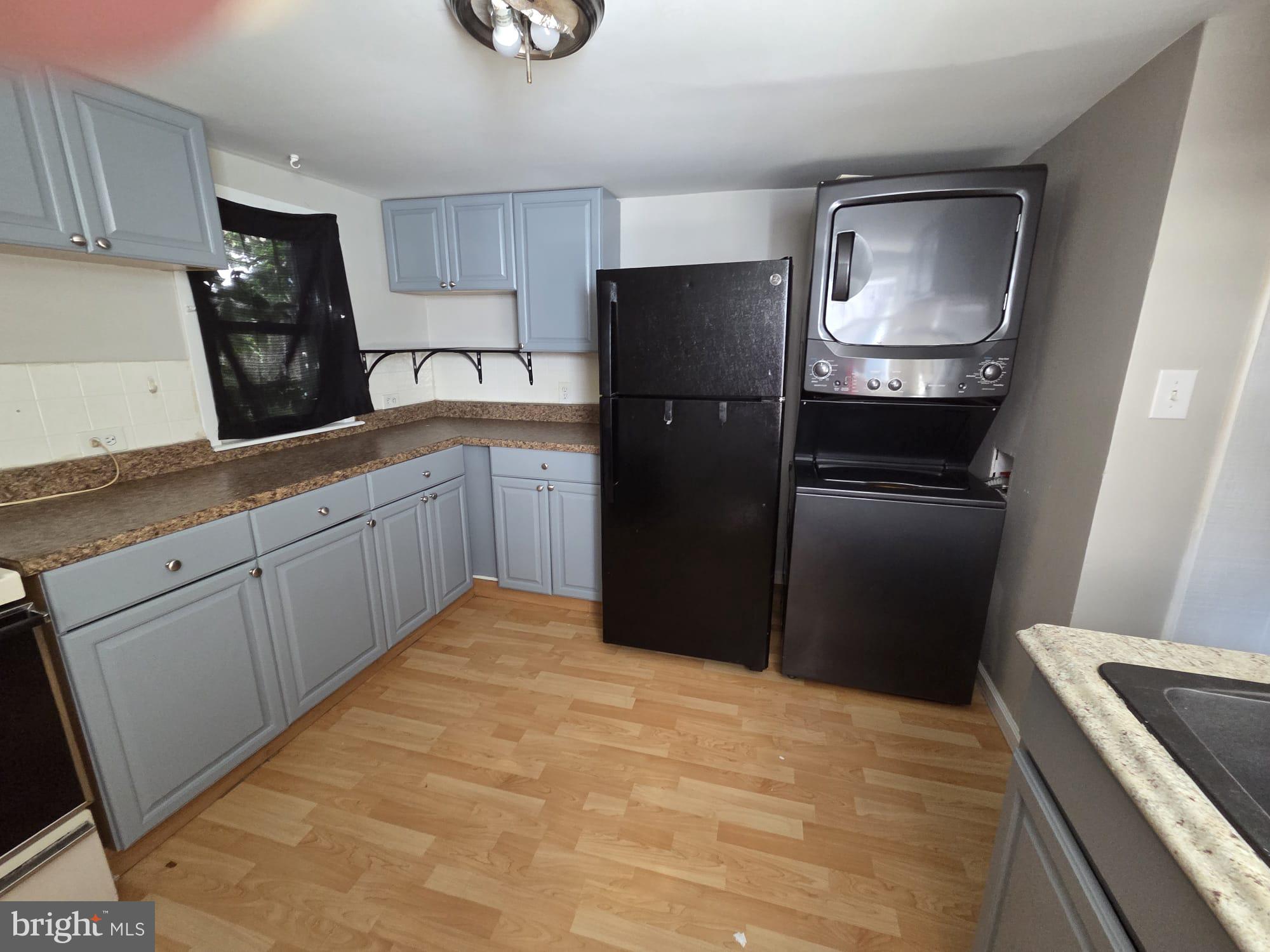 PORT RICHMOND - Residential