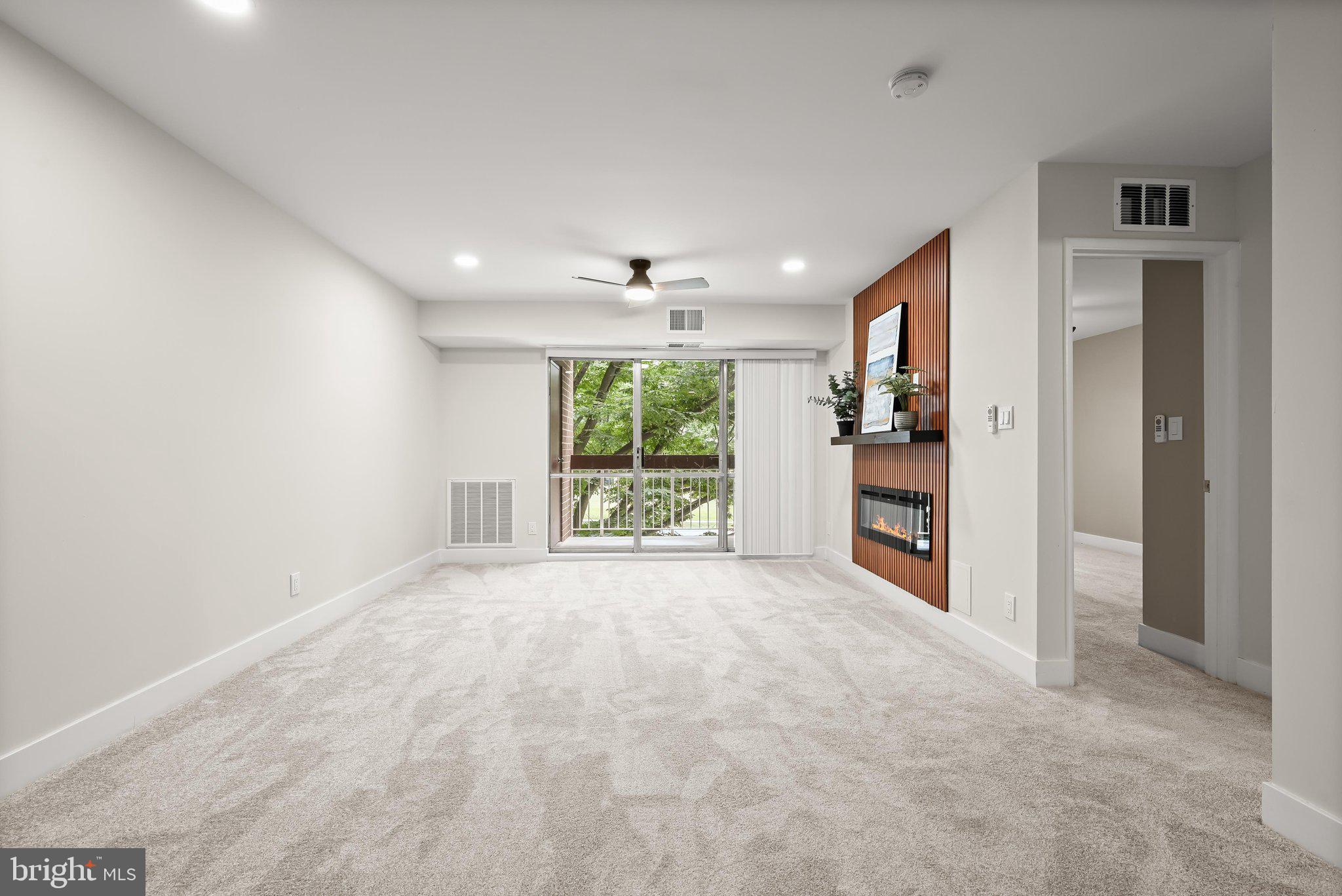 VILLAGE OF WILDE LAKE - Residential