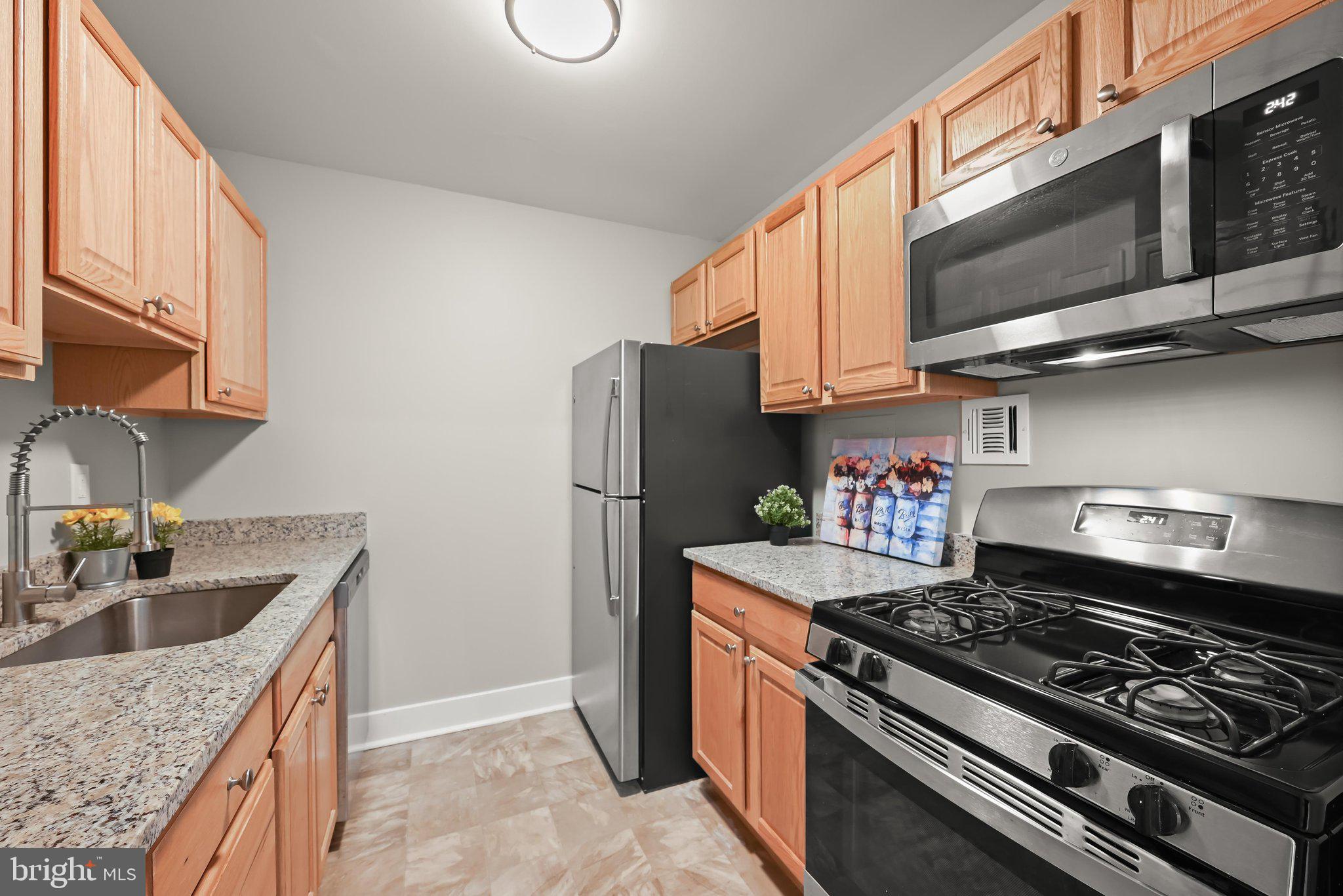 VILLAGE OF WILDE LAKE - Residential