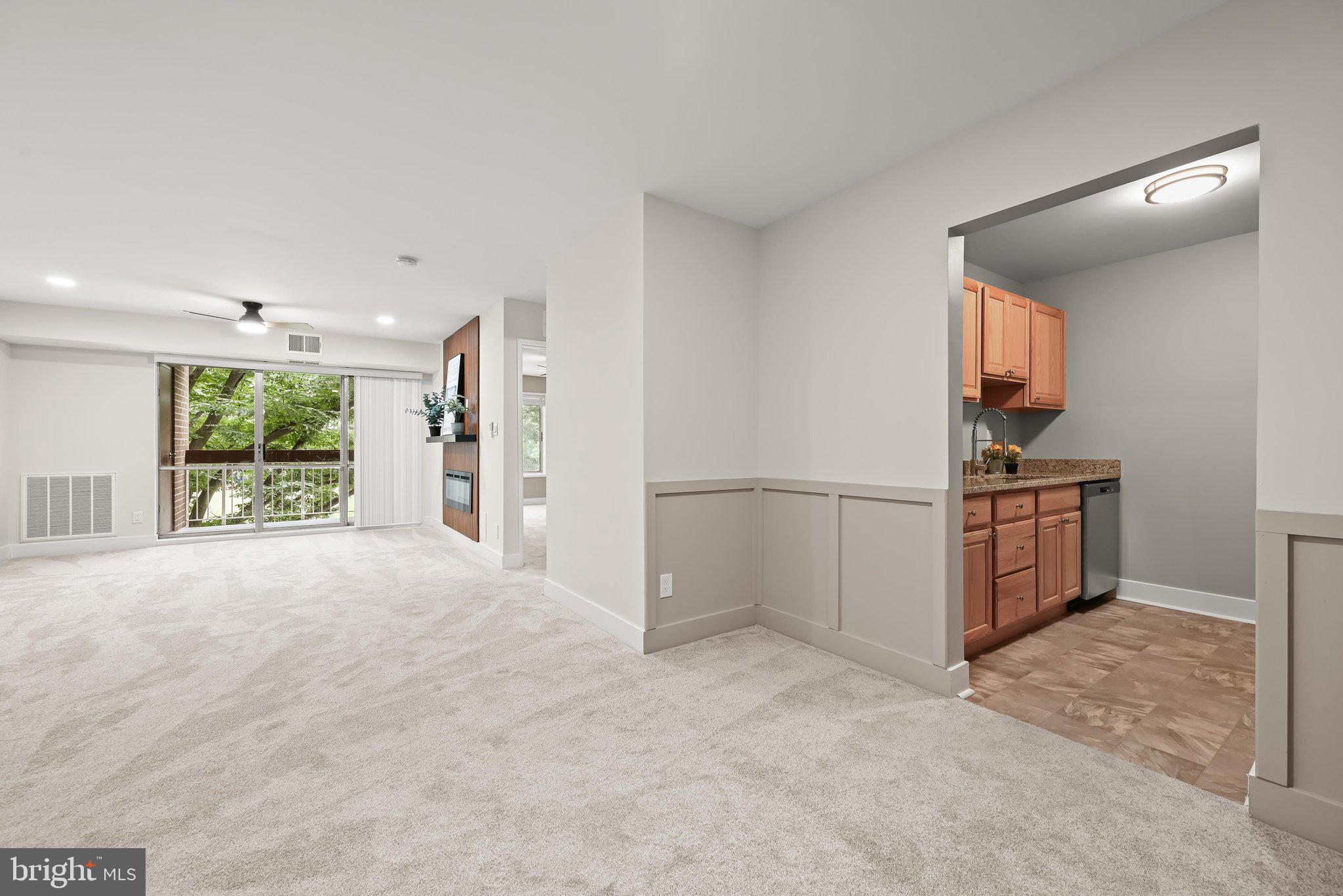 VILLAGE OF WILDE LAKE - Residential